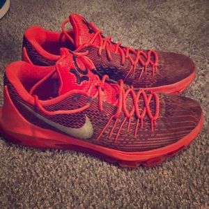 Nike KDs basketball shoes (Size 11)
